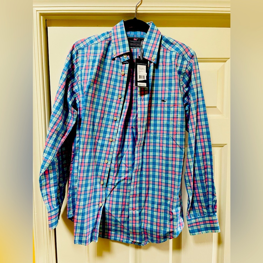 Mens Vineyard Vines button down shirt